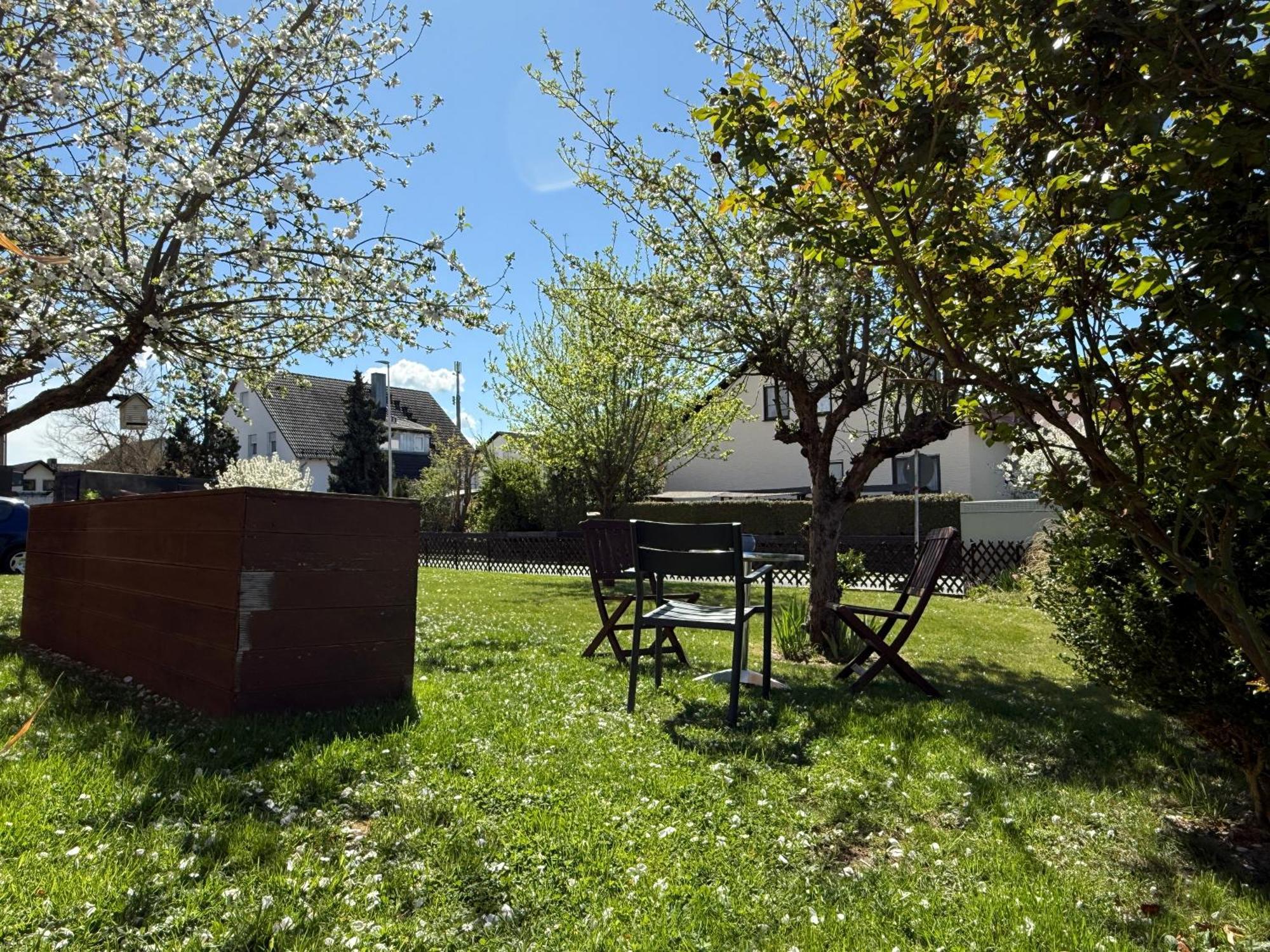 B&B'S Im Aischgrund Adelsdorf Exterior foto