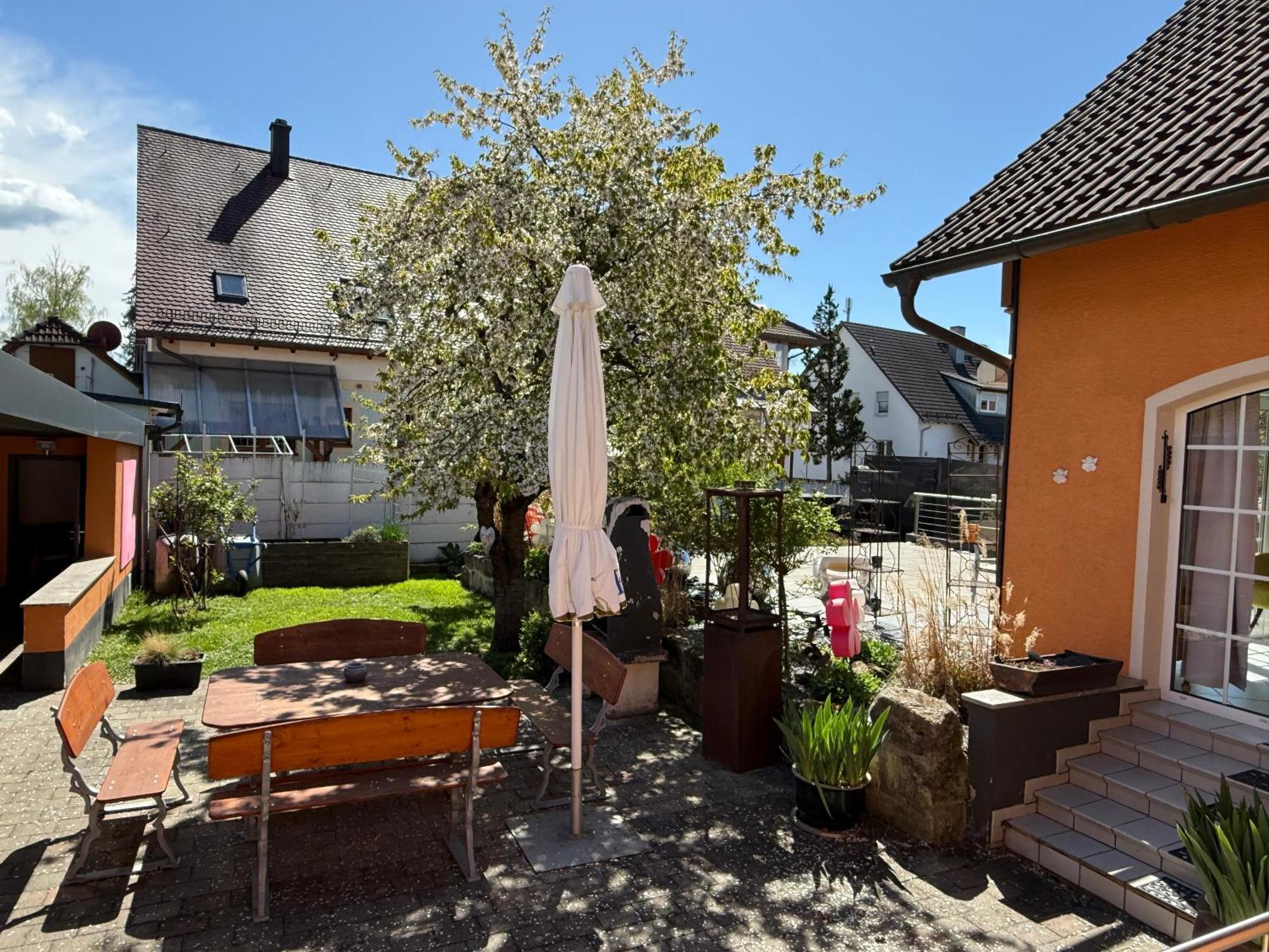 B&B'S Im Aischgrund Adelsdorf Exterior foto