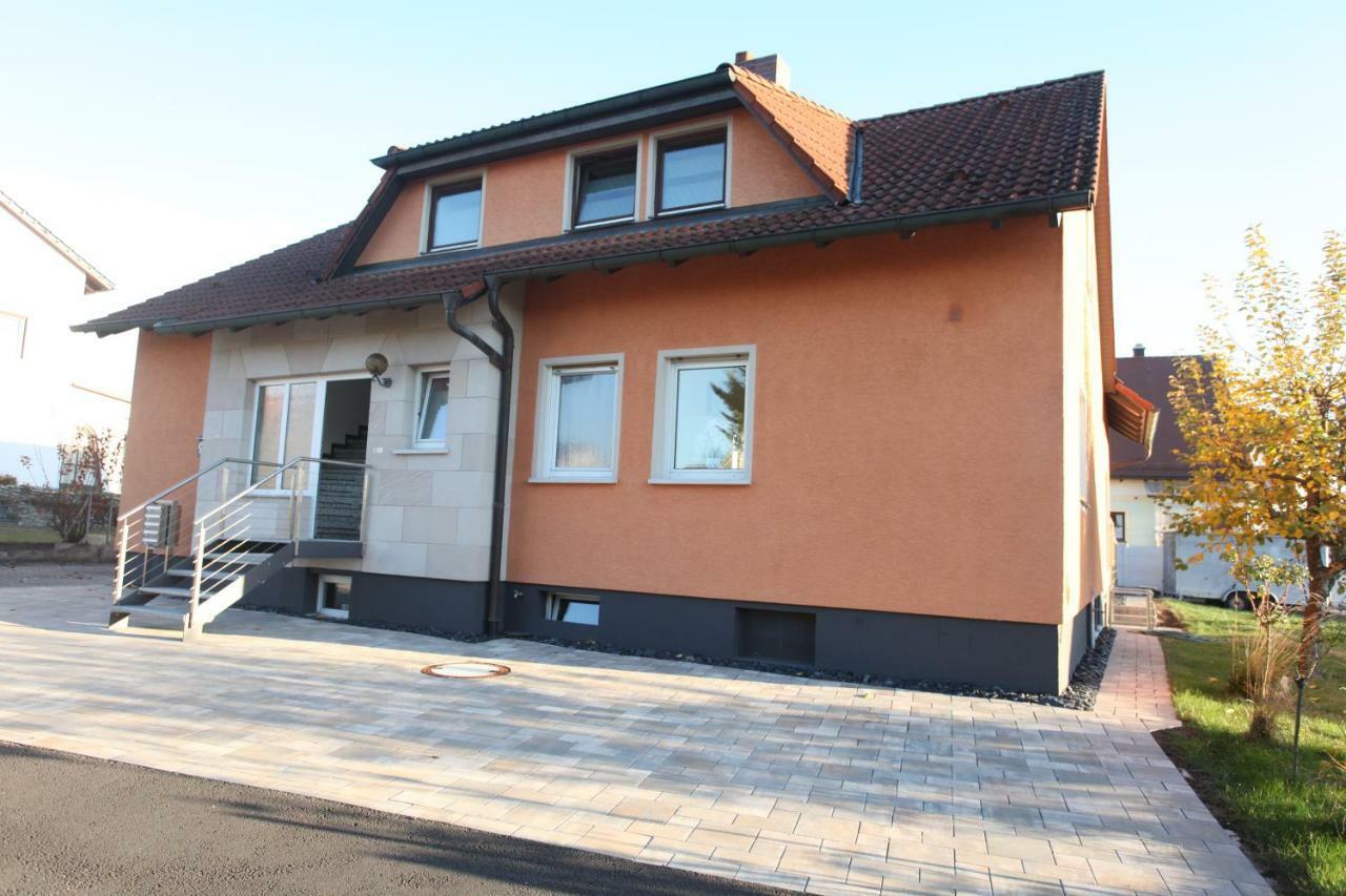 B&B'S Im Aischgrund Adelsdorf Exterior foto